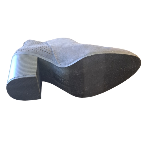 NWOB American Eagle Gray Size 8.5 Block Heel Ankle Booties - Picture 8 of 10